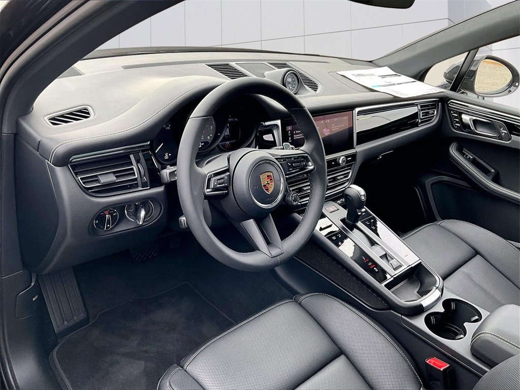 New 2026 Porsche Macan S image 4