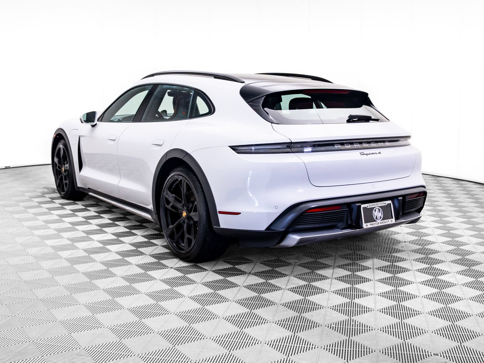 Certified 2023 Porsche Taycan 4 Cross Turismo AWD/4WD image 3