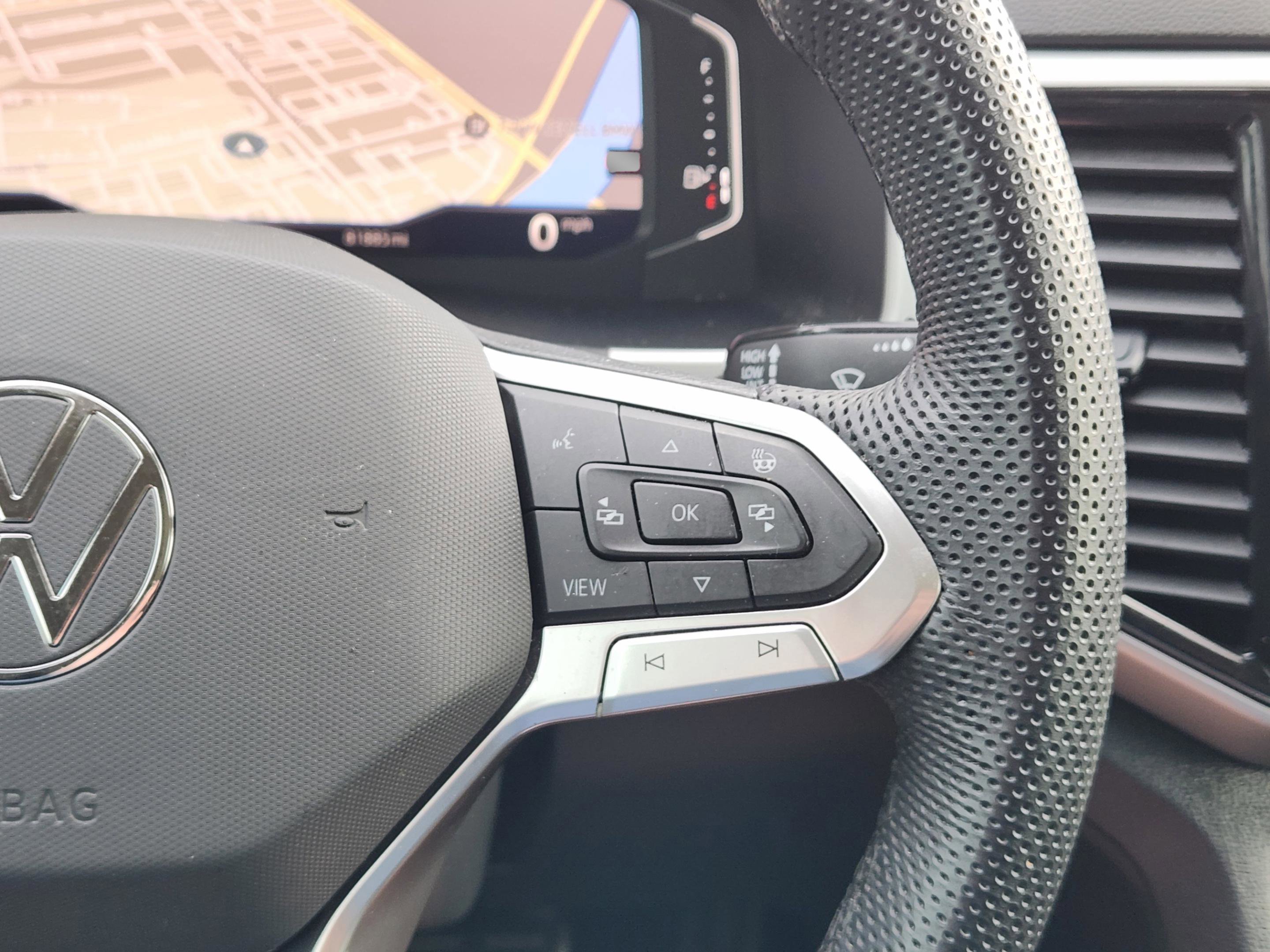 Used 2023 Volkswagen Atlas SEL R-Line image 28