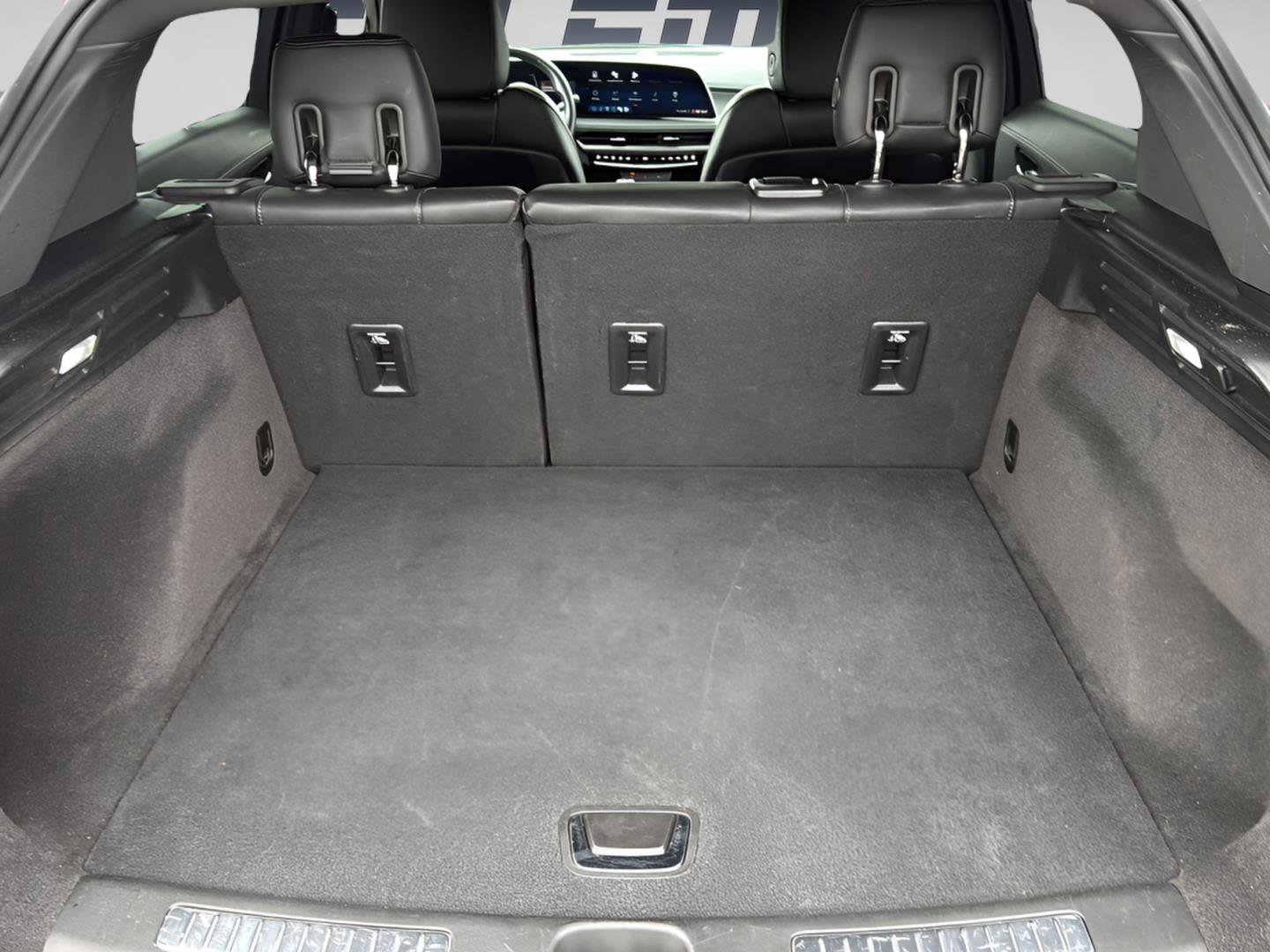 Used 2024 Cadillac XT4 Premium Luxury image 26