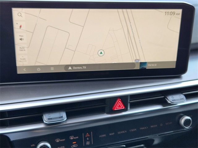 Certified 2025 Kia Sorento EX image 17