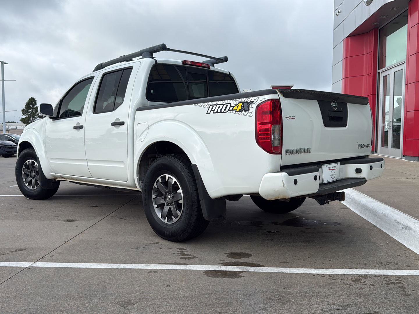 Used 2021 Nissan Frontier PRO-4X w/ Pro-4x Utility Package AWD/4WD image 8