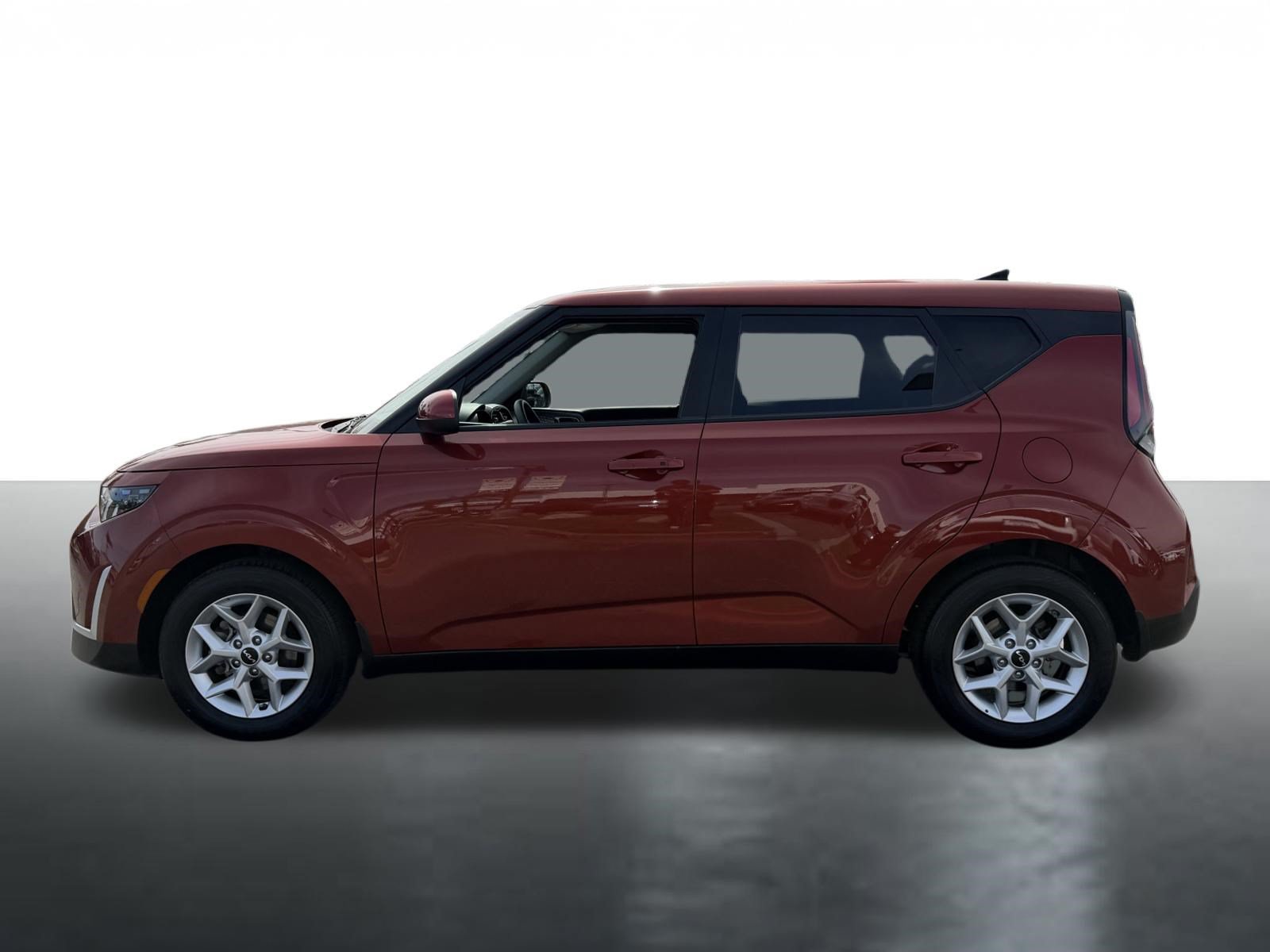 Certified 2023 Kia Soul S FWD image 5
