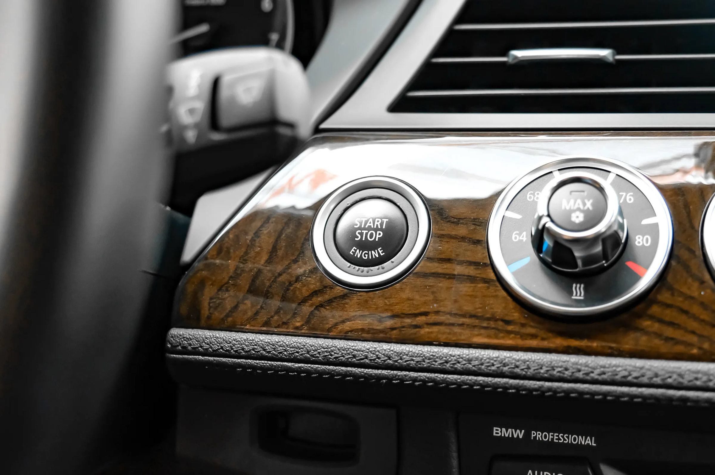 Used 2010 BMW Z4 sDrive30i RWD image 15
