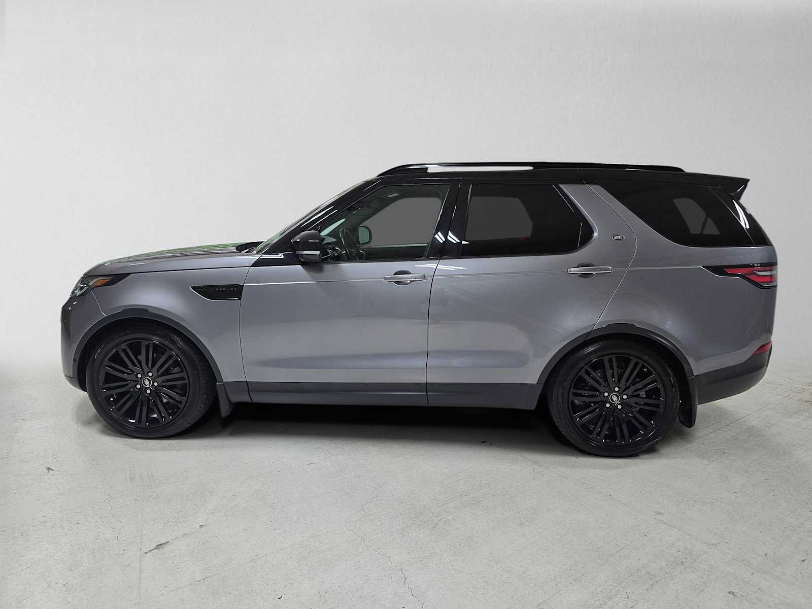 Used 2020 Land Rover Discovery HSE Luxury AWD/4WD image 6