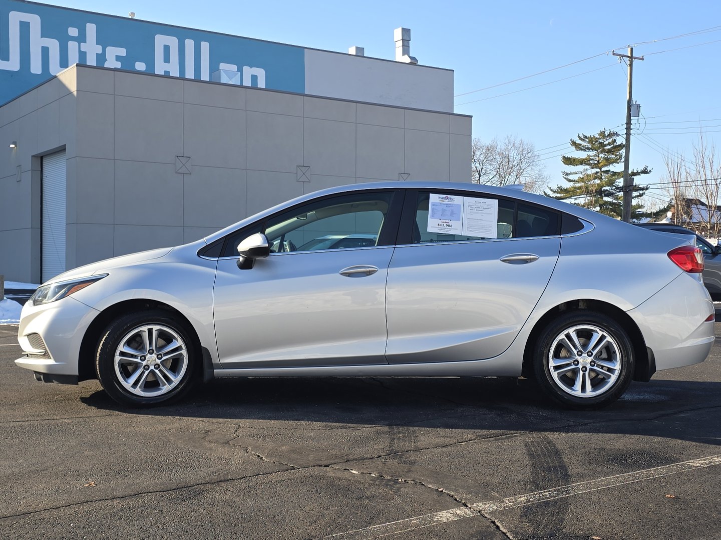 Used 2017 Chevrolet Cruze LT w/ Convenience Package image 18