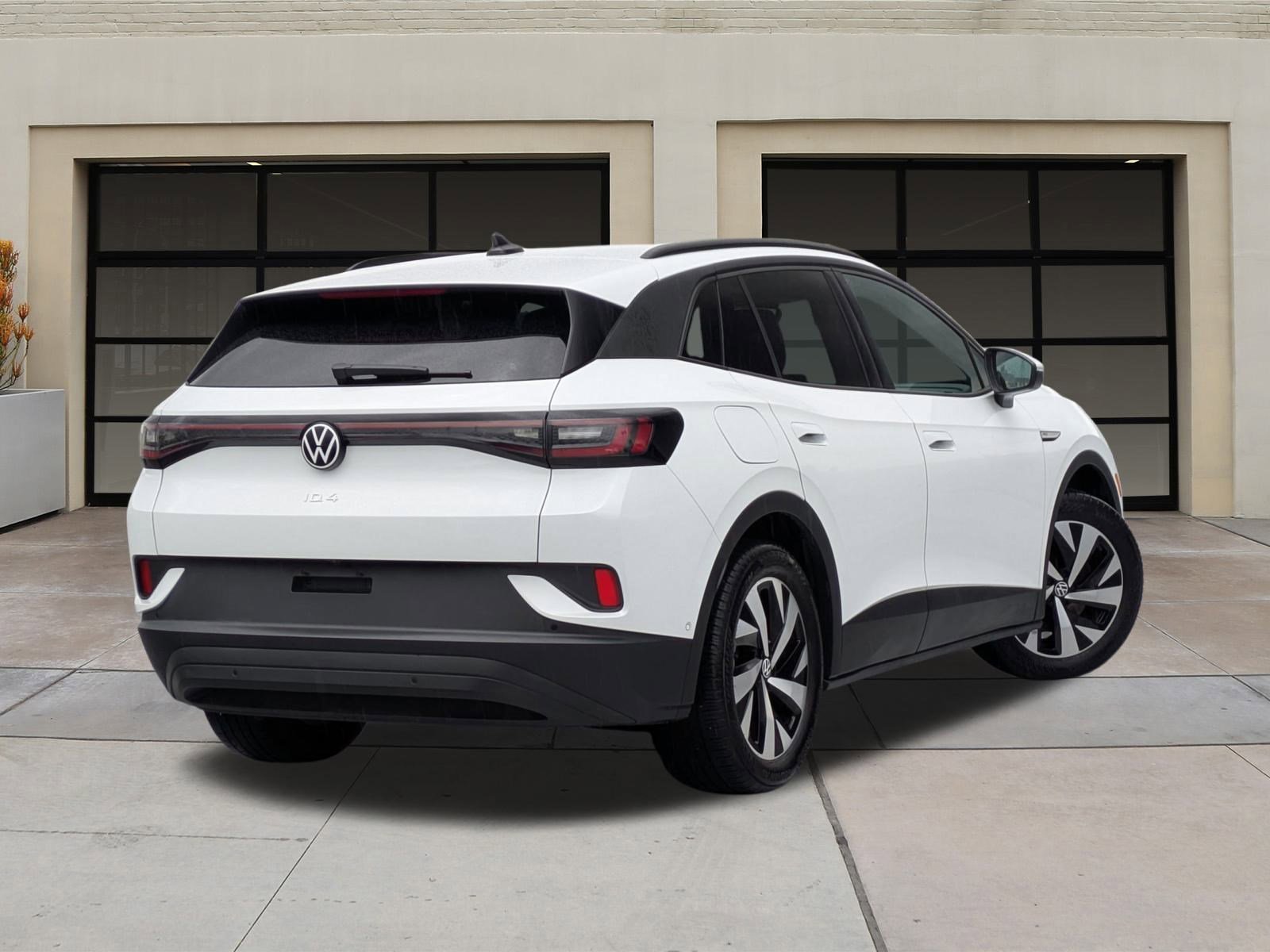 Used 2023 Volkswagen ID.4 Pro image 3