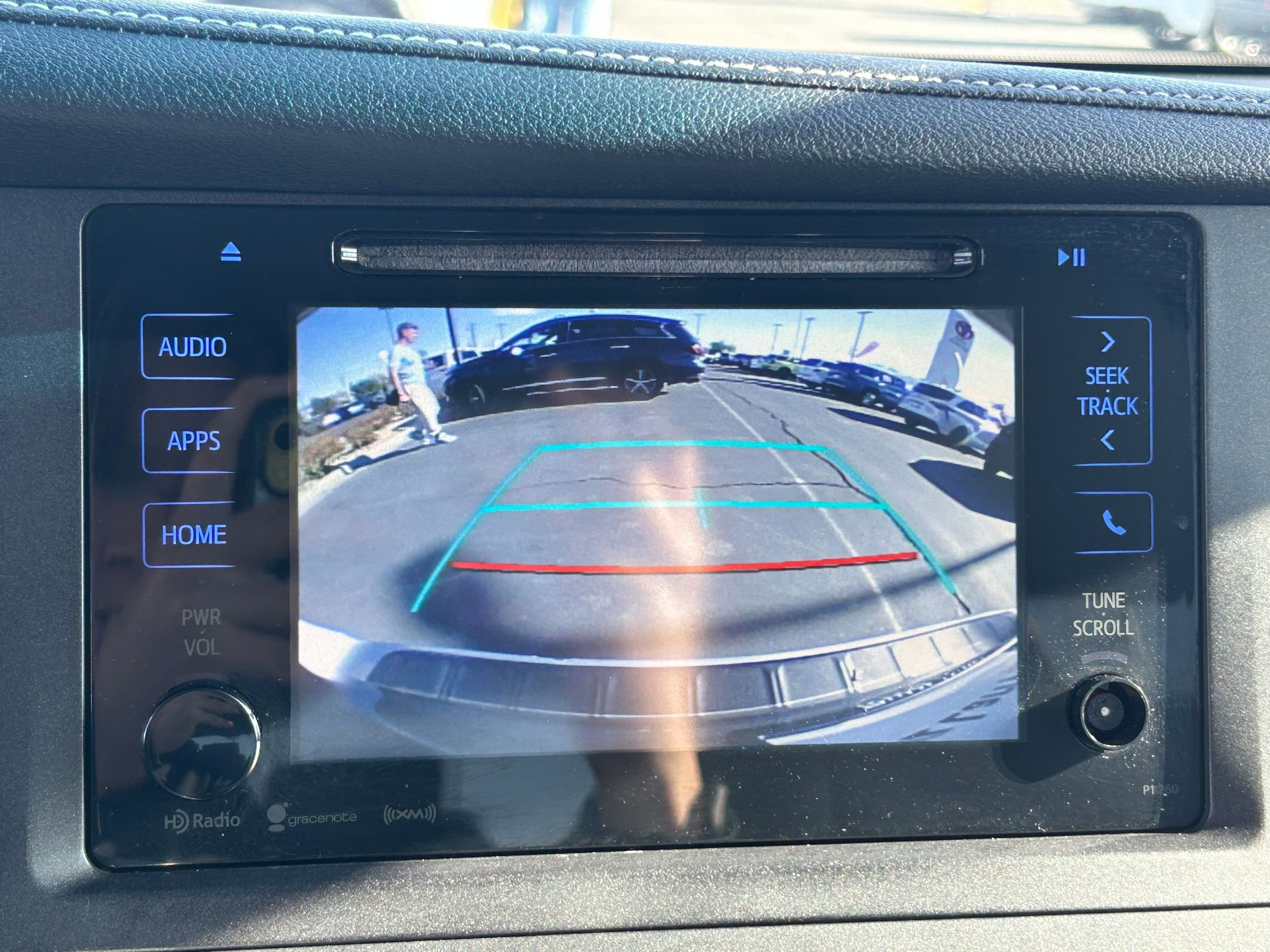 Used 2016 Toyota Sienna XLE FWD image 21