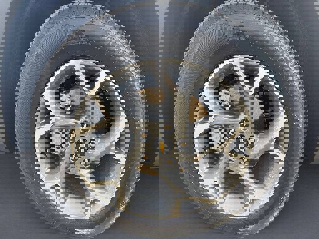 Used 2025 Chevrolet Trax LT w/ Driver Confidence Package image 9