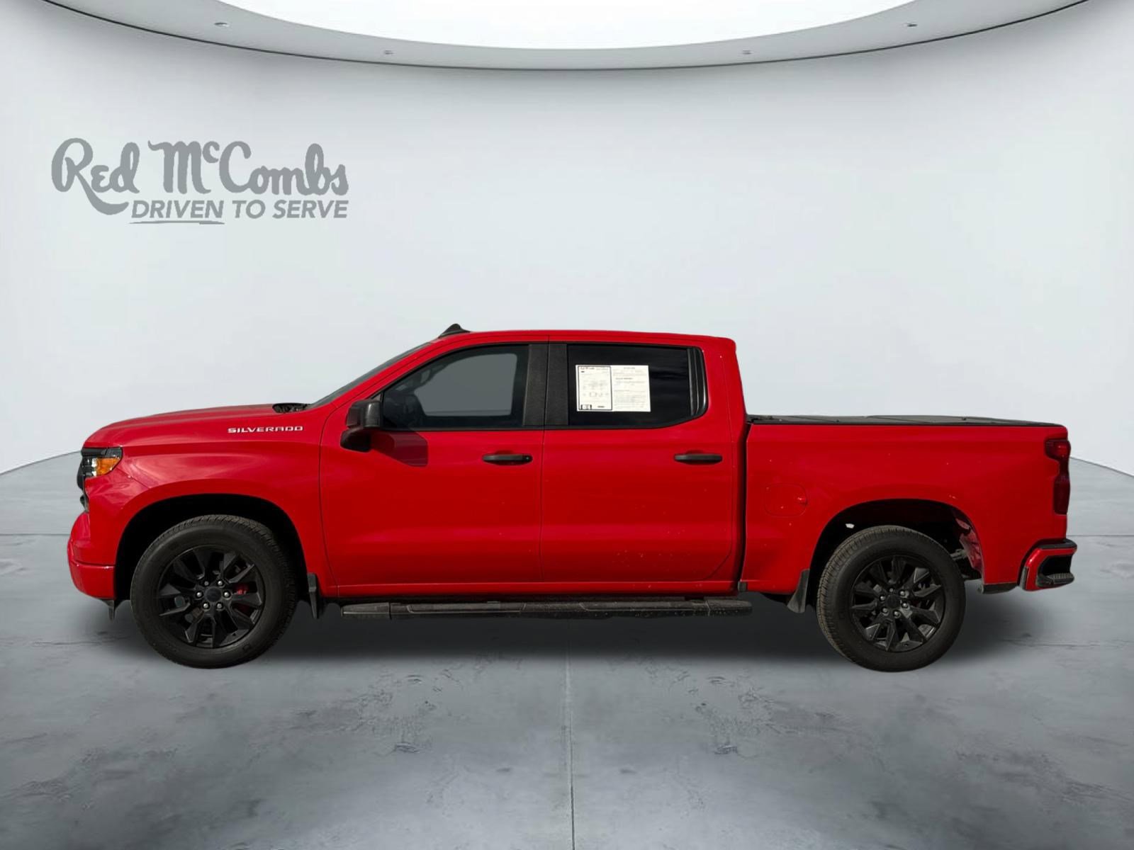 Used 2022 Chevrolet Silverado 1500 Custom image 2