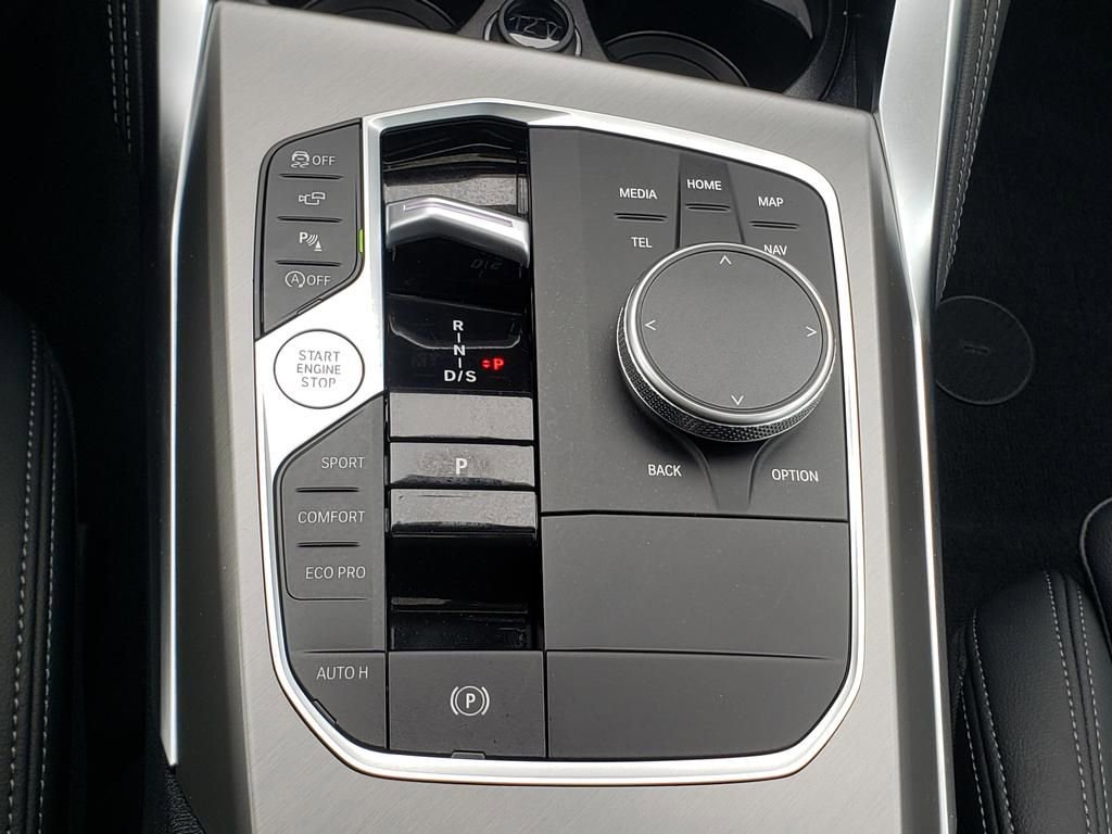 Used 2026 BMW 440i xDrive Coupe w/ Parking Assistance Package image 31