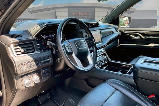 Certified 2021 GMC Yukon Denali w/ Denali Ultimate Package AWD/4WD image 13