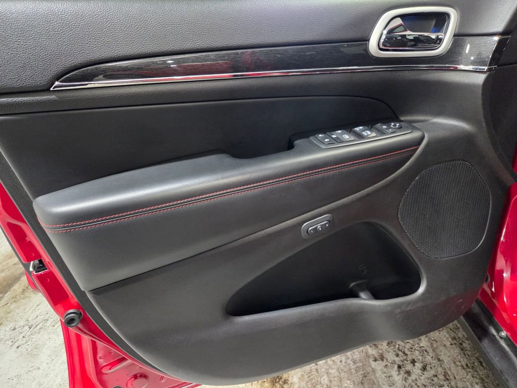 Certified 2020 Jeep Grand Cherokee Trailhawk w/ Trailhawk Luxury Group image 14