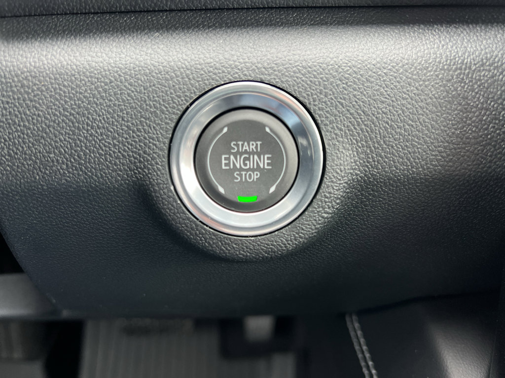 New 2026 GMC Terrain Denali w/ LPO, Black Badging Package image 40