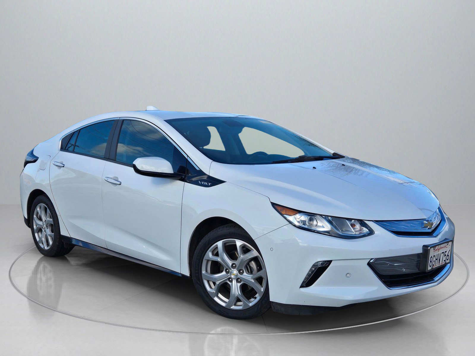 Used 2017 Chevrolet Volt Premier w/ Driver Confidence Package image 10