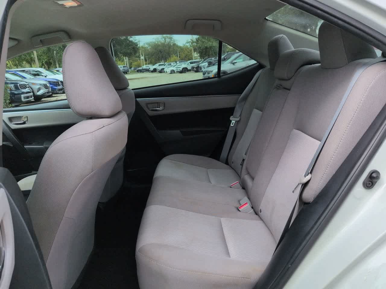 Used 2015 Toyota Corolla LE FWD image 13