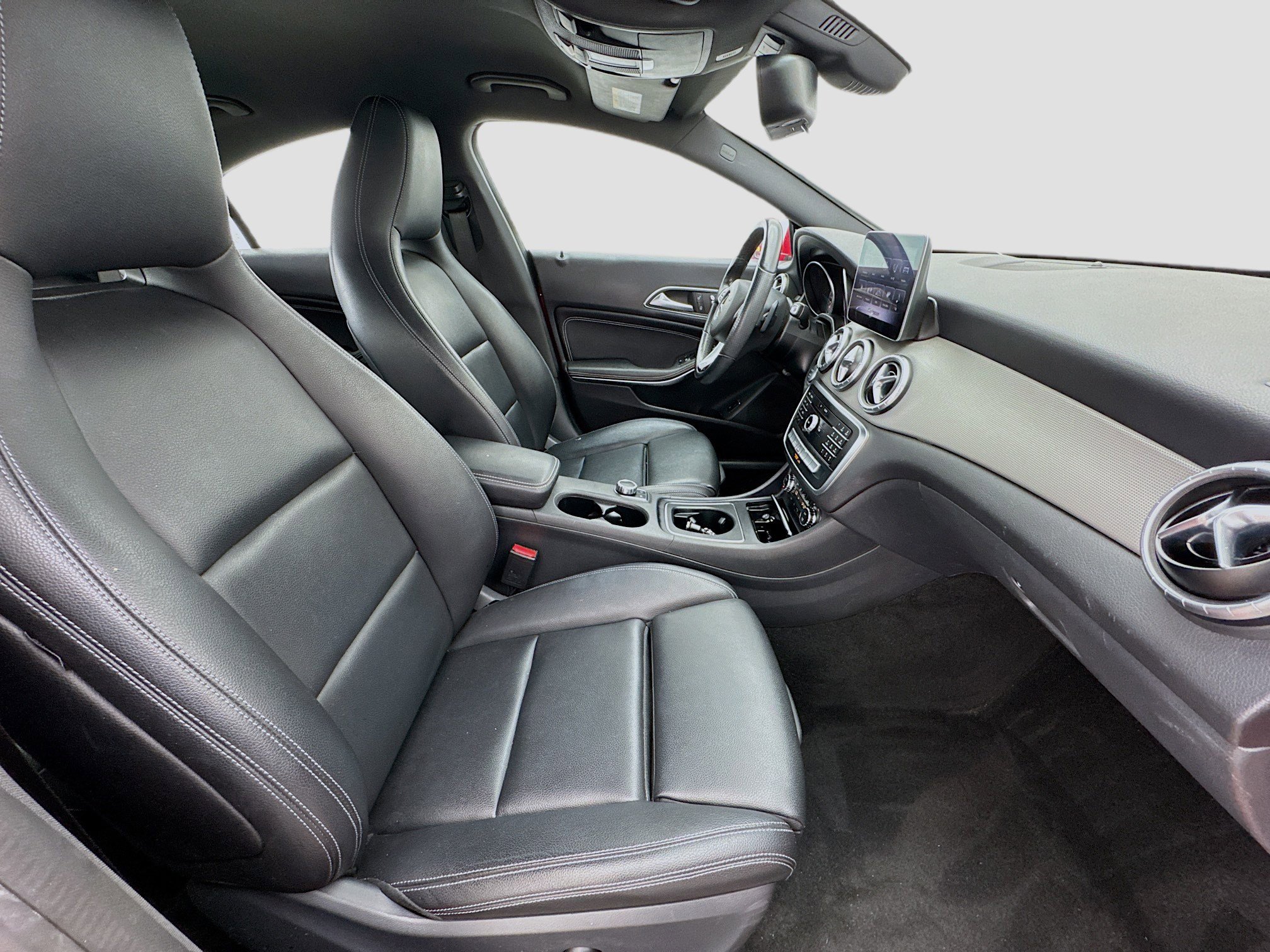 Used 2019 Mercedes-Benz CLA 250 image 19