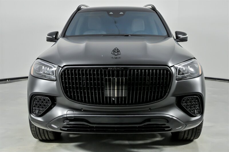 Used 2024 Mercedes-Benz Maybach GLS 600 4MATIC image 5