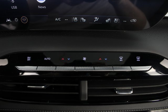 New 2026 Buick Enclave Avenir image 8