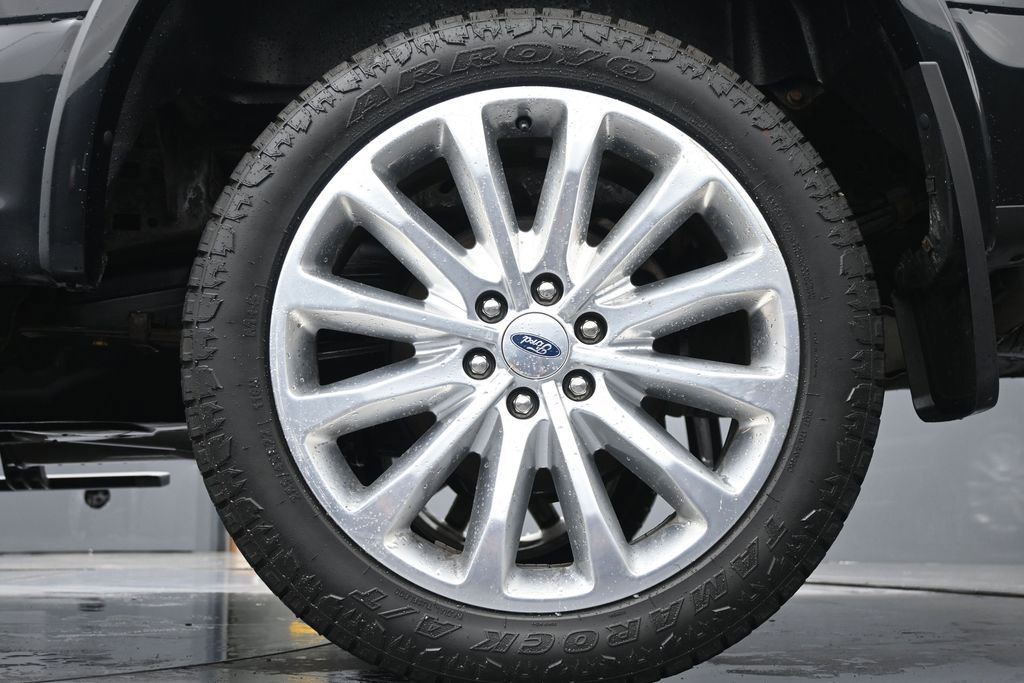 Used 2019 Ford F150 Limited AWD/4WD image 9