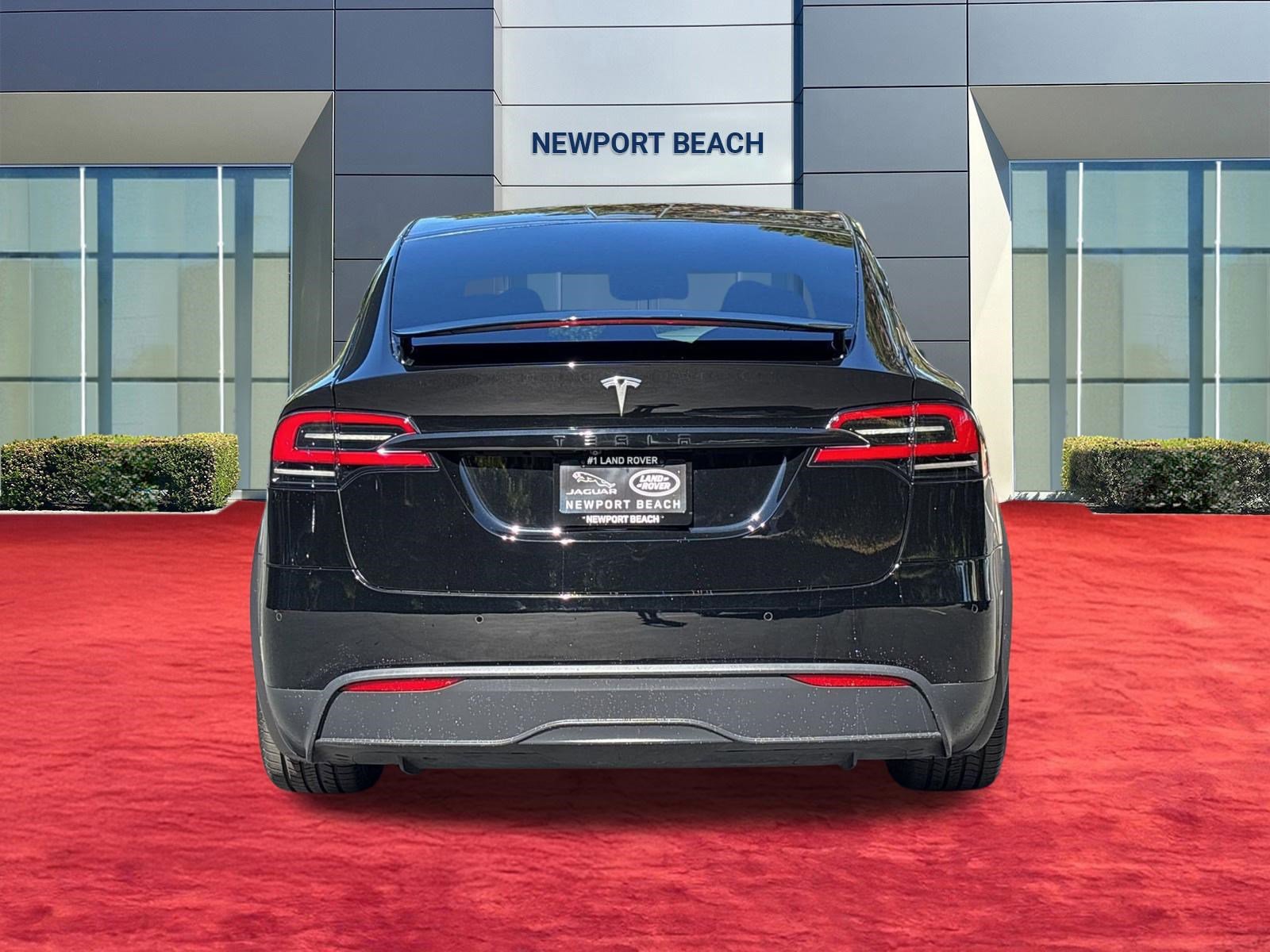 Used 2022 Tesla Model X image 10