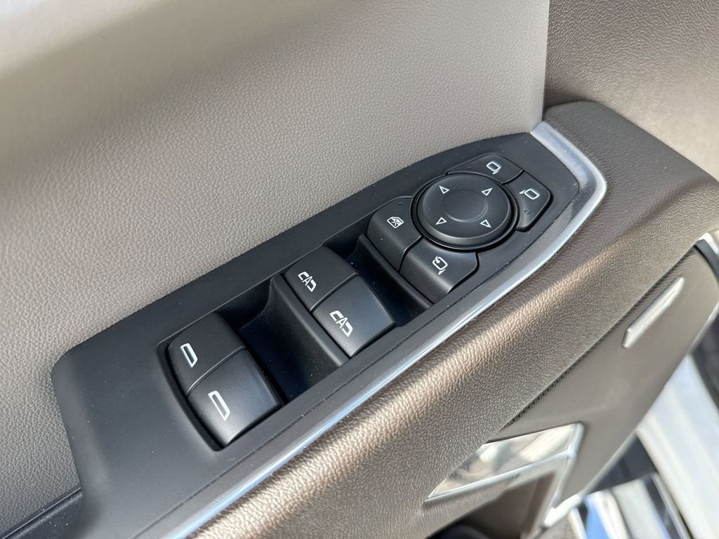 Used 2023 Chevrolet Silverado 1500 LTZ w/ LTZ Premium Package image 13