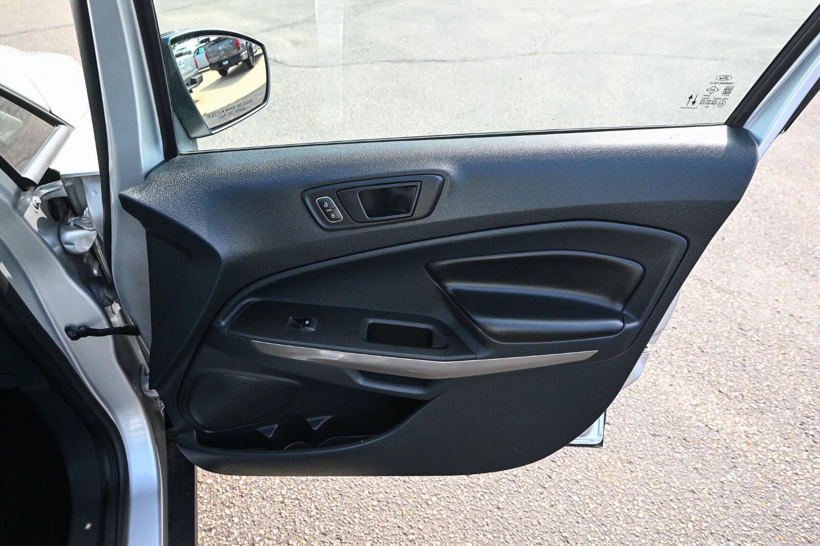 Used 2020 Ford EcoSport SES w/ SES Black Appearance Package AWD/4WD image 26