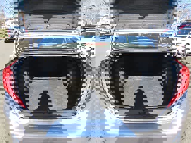 Used 2018 Honda Civic EX-L image 11