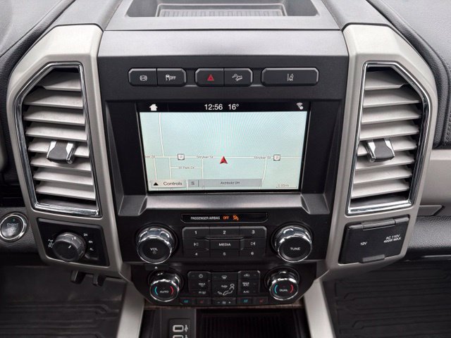 Used 2017 Ford F250 Lariat w/ Lariat Ultimate Package AWD/4WD image 32