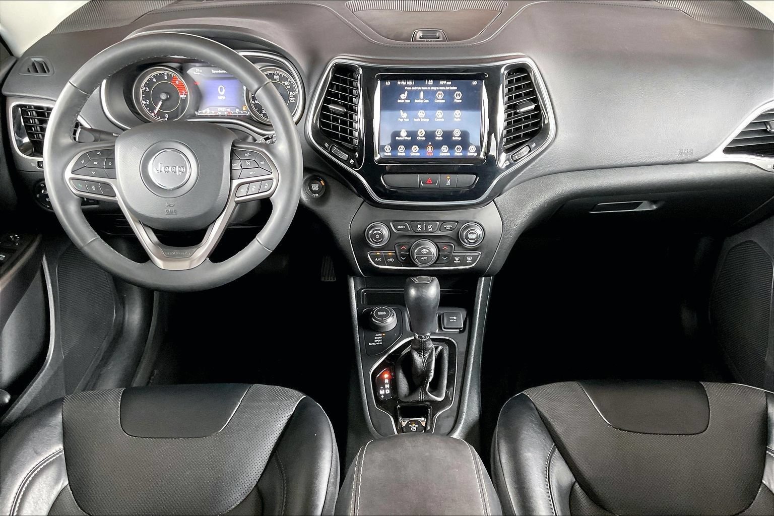 Used 2022 Jeep Cherokee Limited w/ Mopar Interior Package AWD/4WD image 7