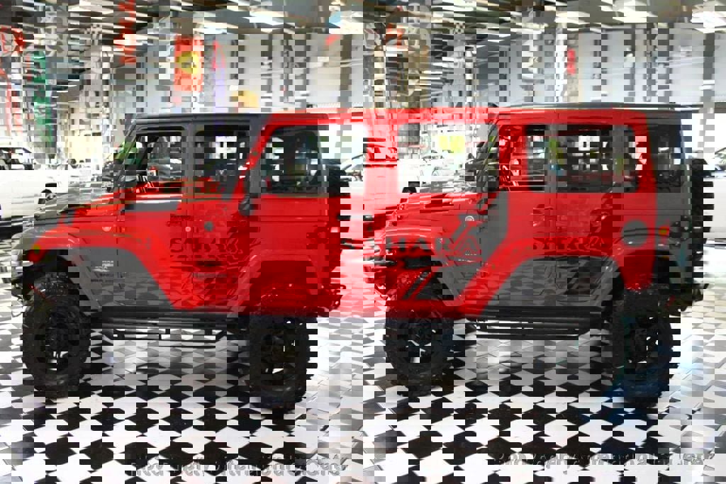 Used 2015 Jeep Wrangler Unlimited Sahara w/ Dual Top Group image 8