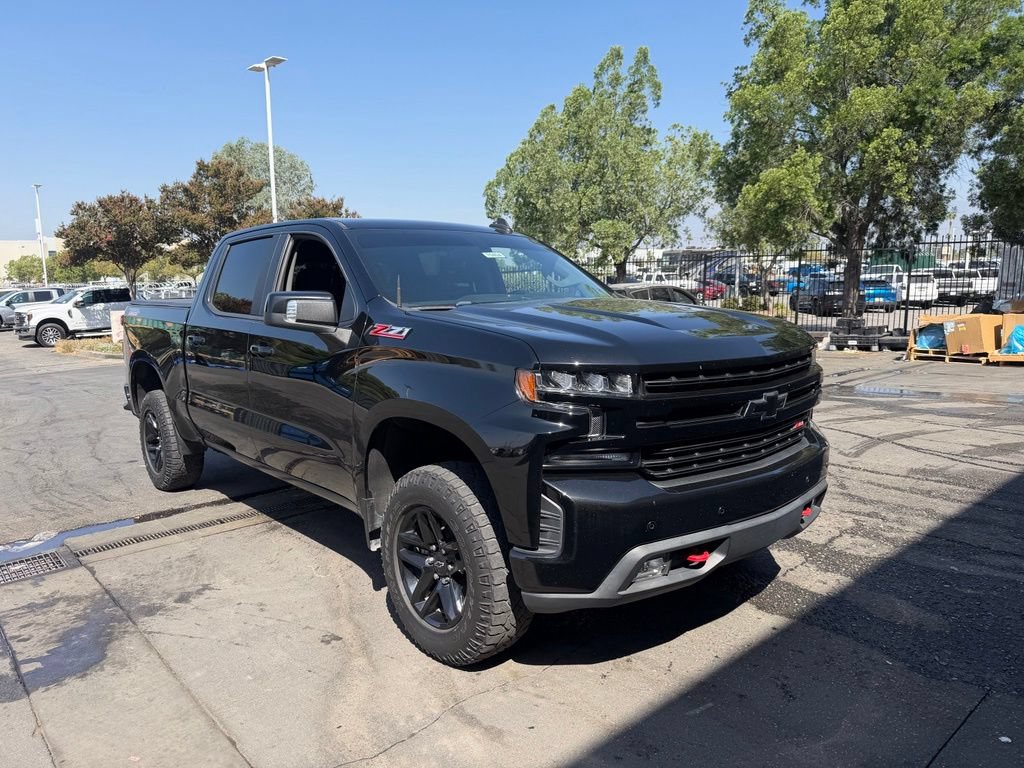 Used 2020 Chevrolet Silverado 1500 LT Trail Boss AWD/4WD image 2
