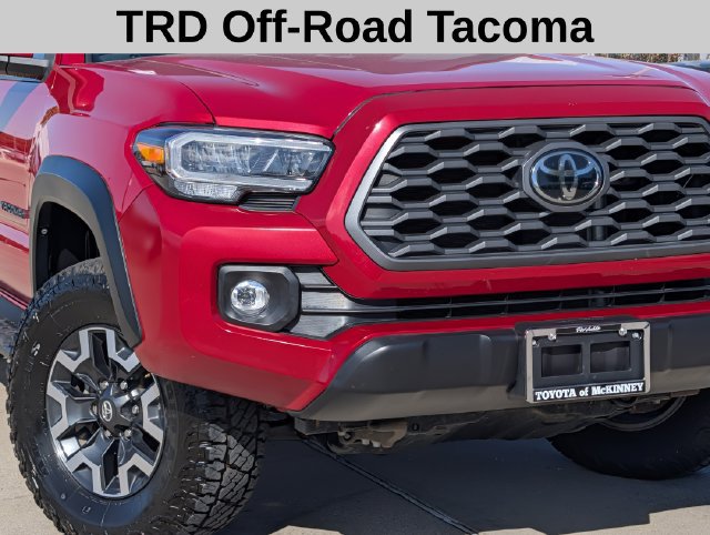 Used 2022 Toyota Tacoma TRD Off-Road w/ Technology Package AWD/4WD image 3