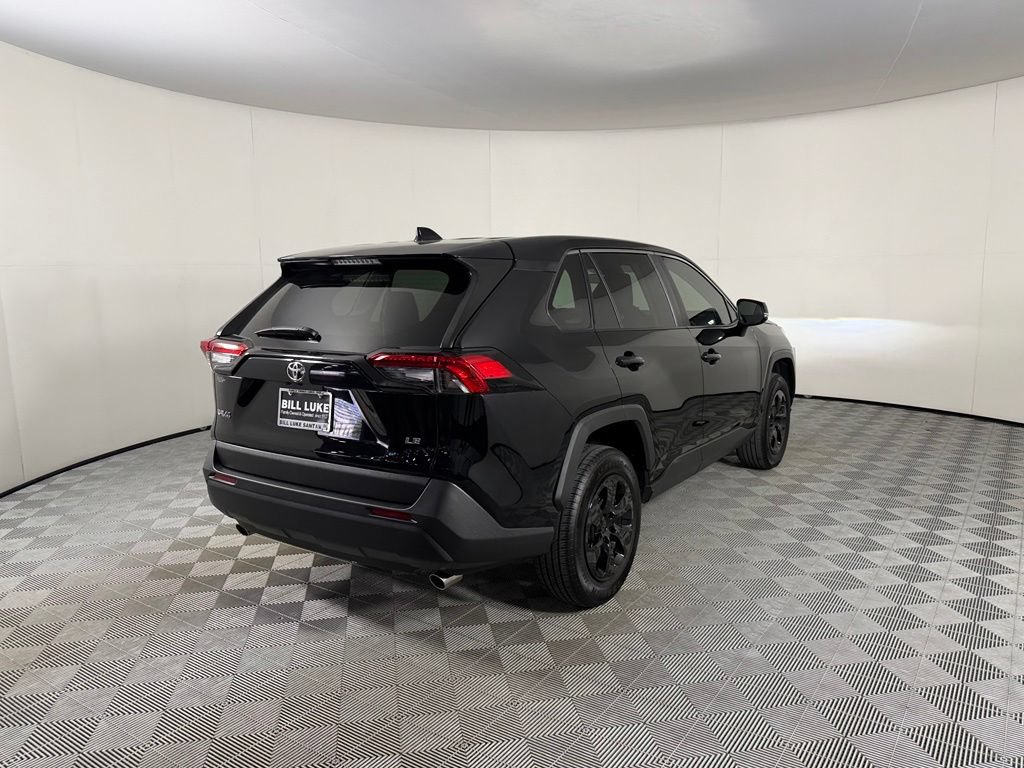 Used 2024 Toyota RAV4 LE FWD image 8