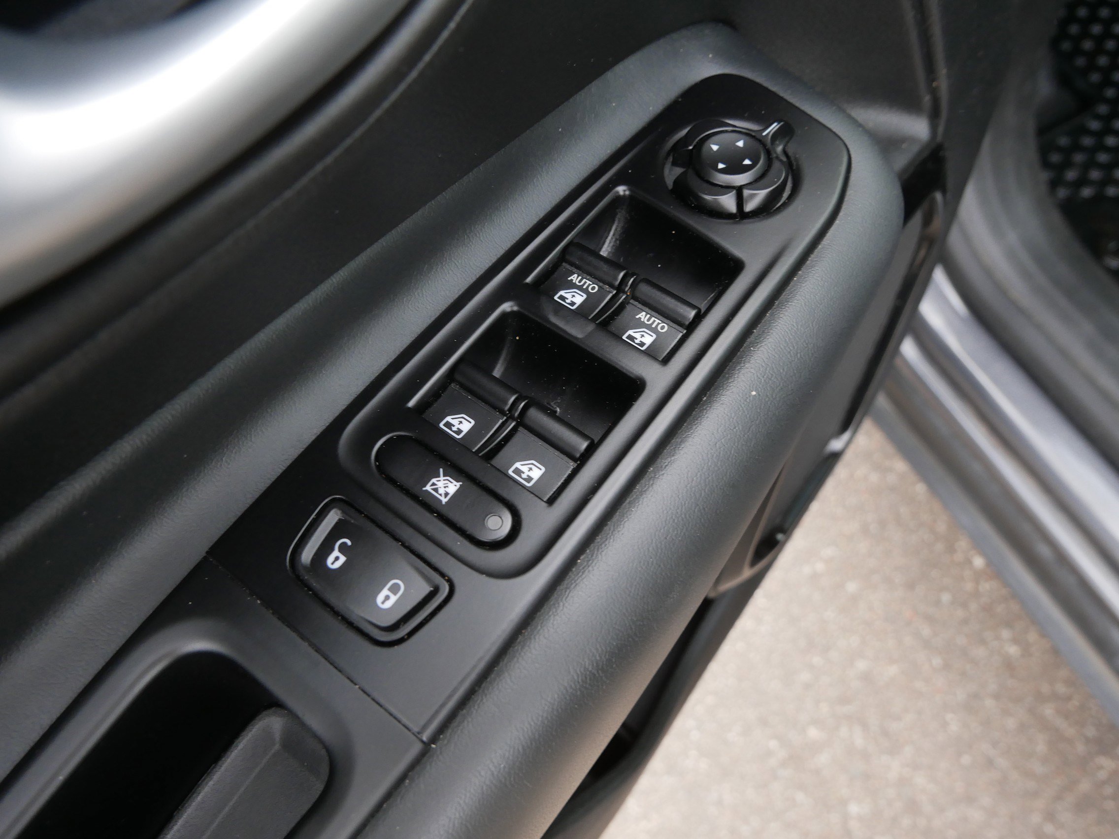 Used 2023 Jeep Renegade Altitude w/ Sun/Sound Group image 21