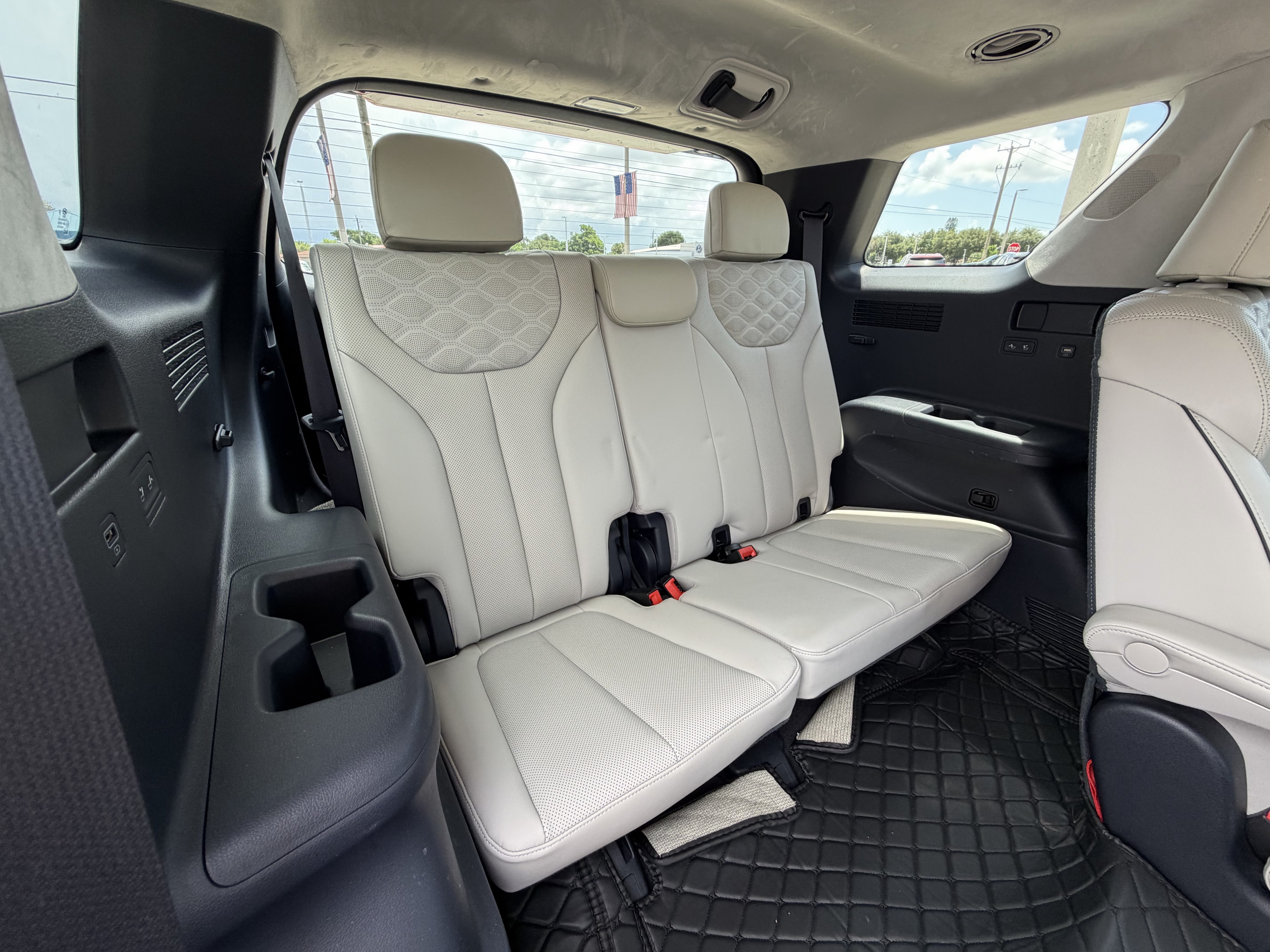 Used 2021 Hyundai Palisade Calligraphy FWD image 15