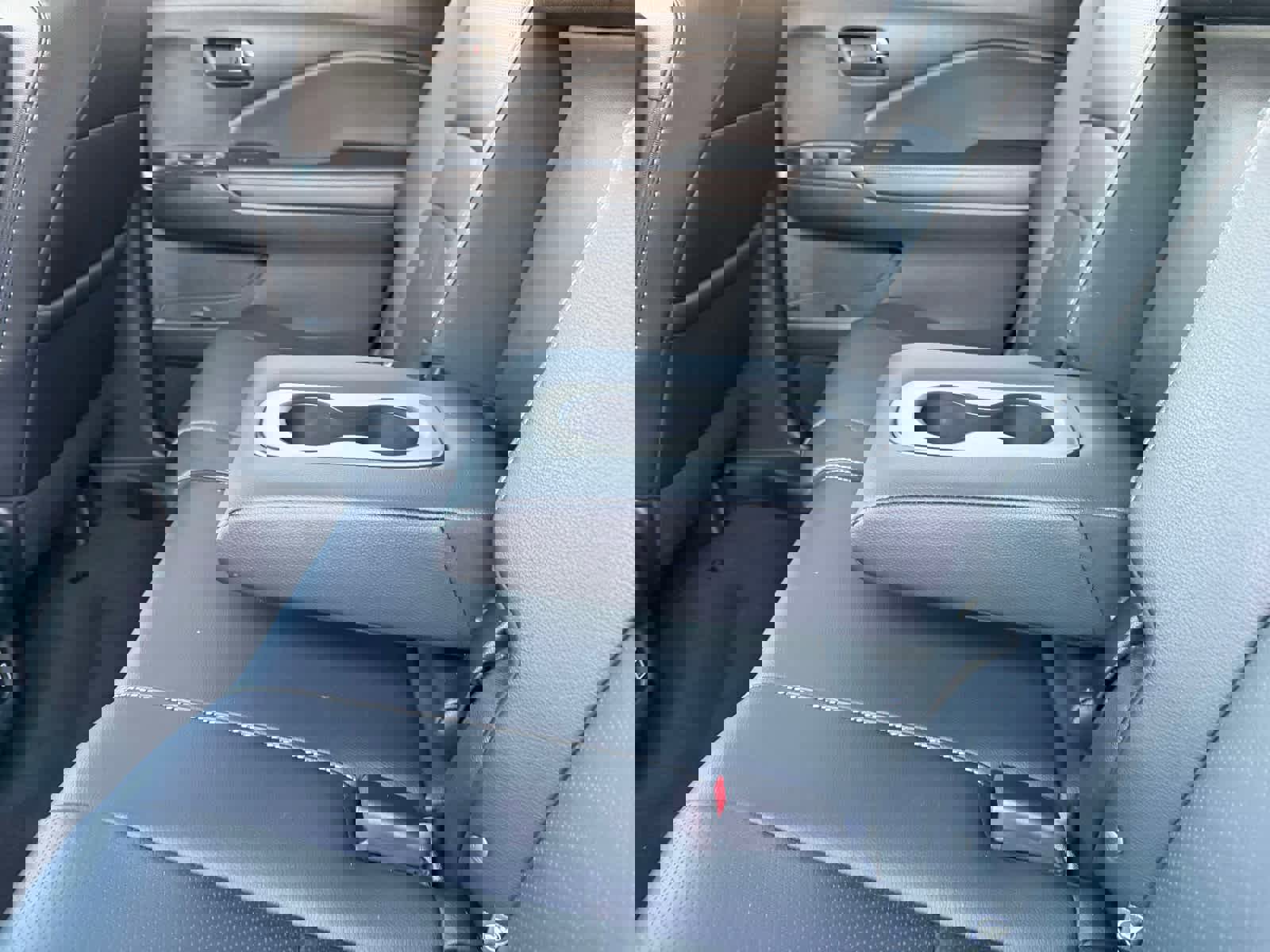 Used 2023 Honda Passport EX-L image 16