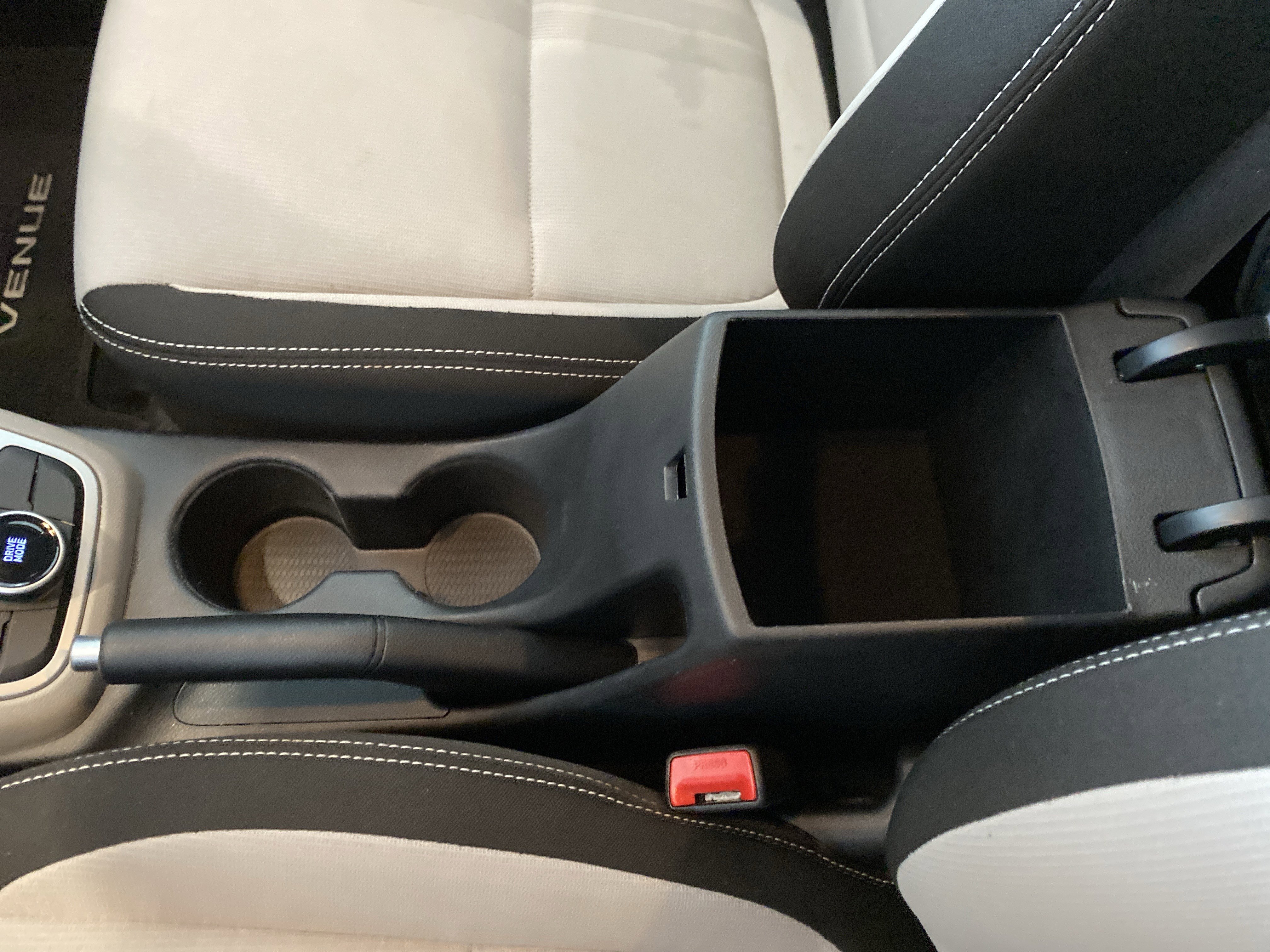 Used 2025 Hyundai Venue SEL image 12