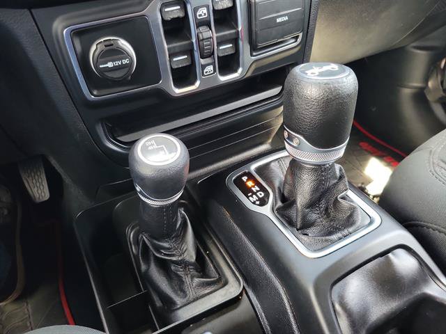 Used 2019 Jeep Wrangler Unlimited Sport S AWD/4WD image 45