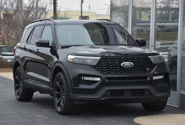 Used 2020 Ford Explorer ST w/ ST Street Pack image 6