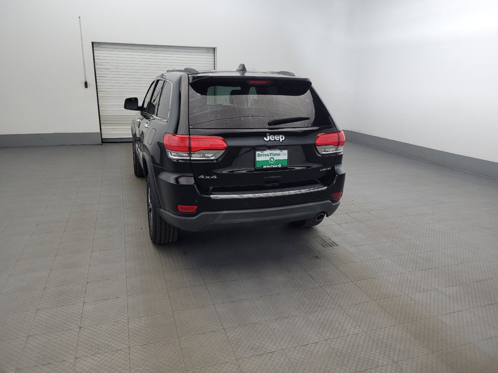 Used 2017 Jeep Grand Cherokee Limited AWD/4WD image 6