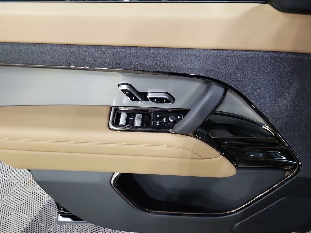 New 2026 Land Rover Range Rover Sport SE image 14