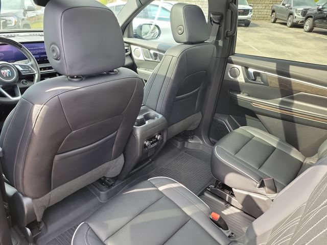 Used 2025 Buick Enclave Avenir w/ Super Cruise Package AWD/4WD image 13