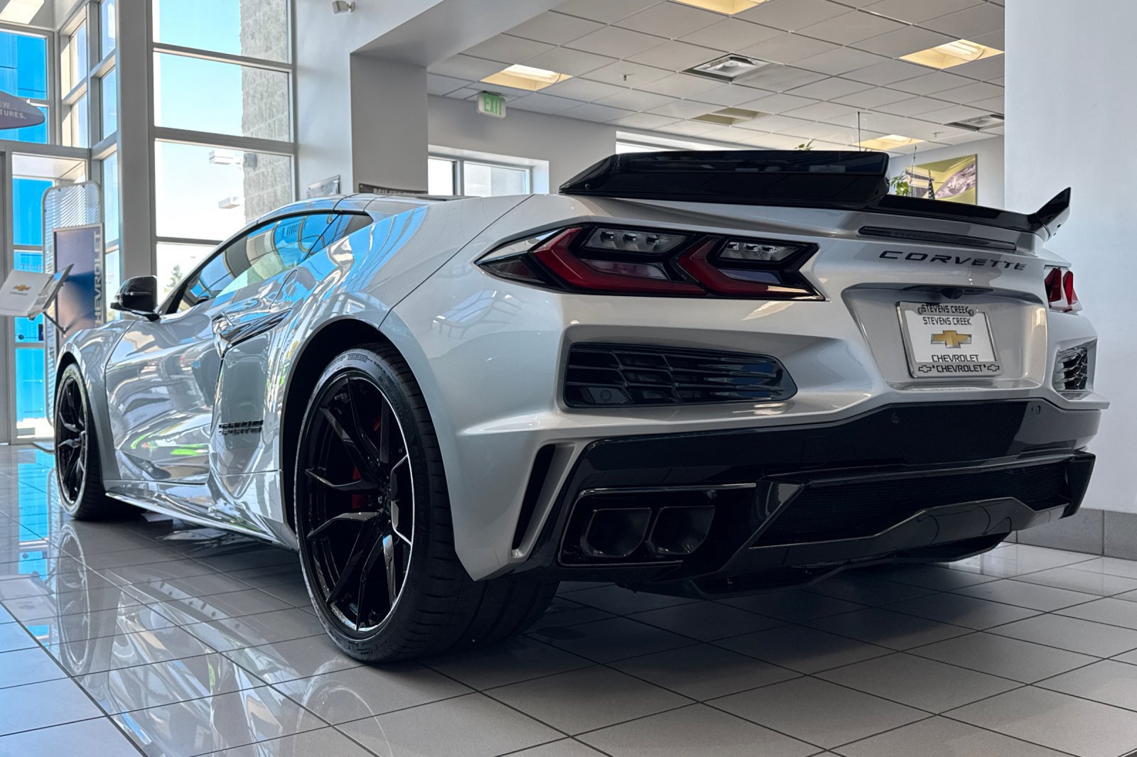 New 2027 Chevrolet Corvette Grand Sport w/ Z52 Sport Performance Package RWD image 5