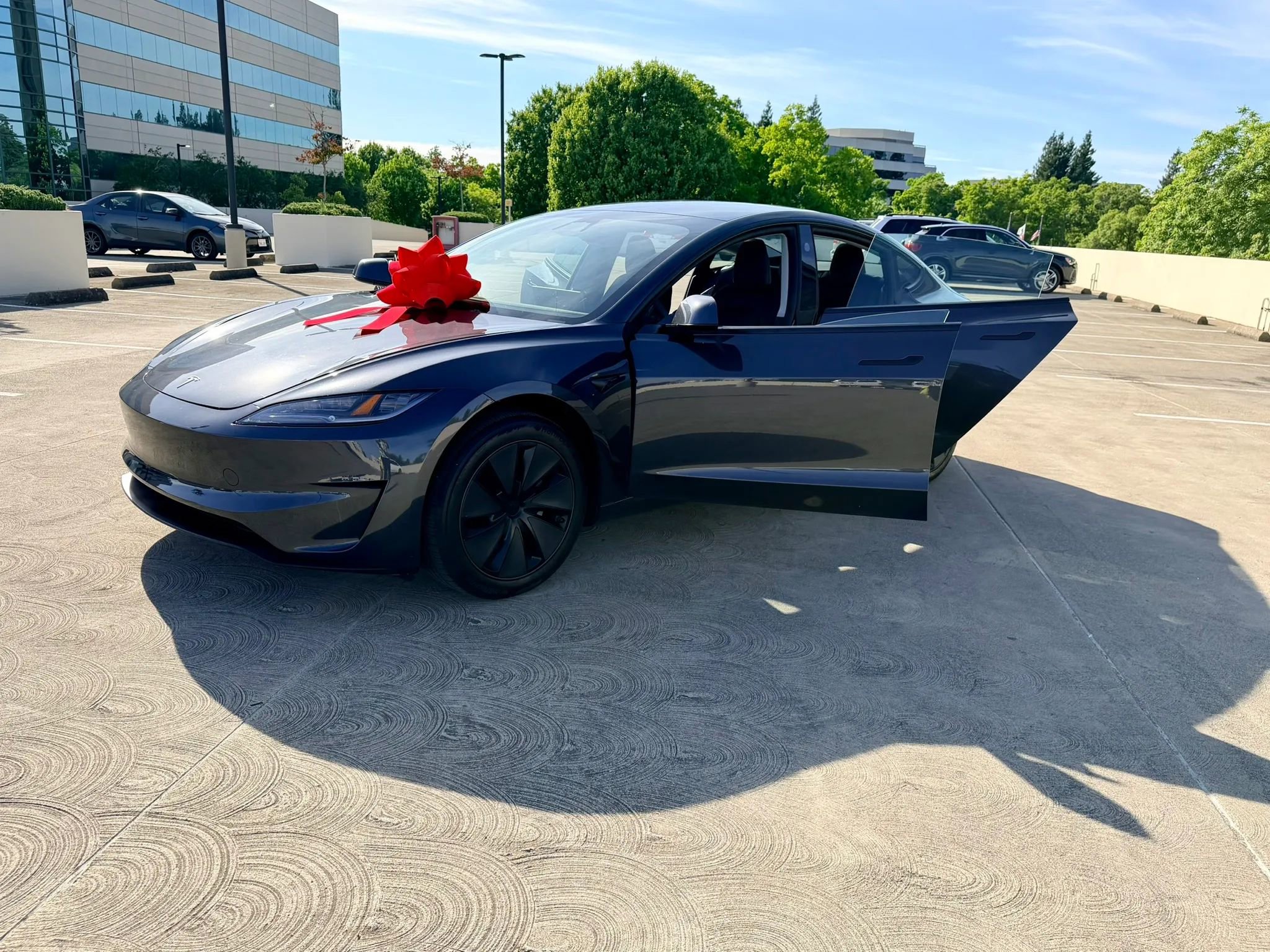 Used 2025 Tesla Model 3 Long Range RWD image 34