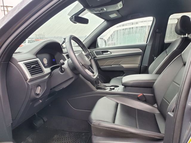 Used 2022 Volkswagen Atlas Cross Sport SE image 18