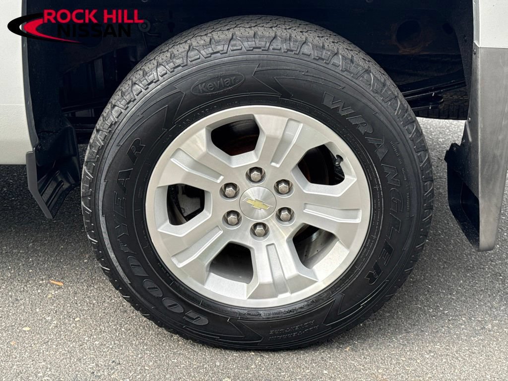 Used 2018 Chevrolet Silverado 1500 LT w/ All Star Edition AWD/4WD image 11