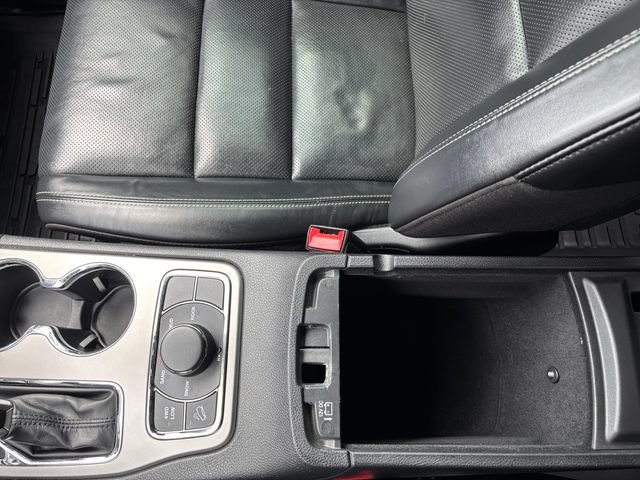 Used 2021 Jeep Grand Cherokee Limited AWD/4WD image 24