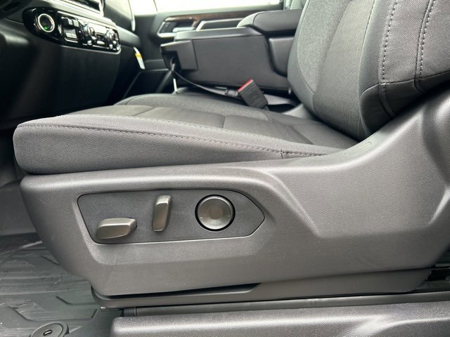 New 2026 GMC Sierra 1500 SLE w/ Preferred Package image 15