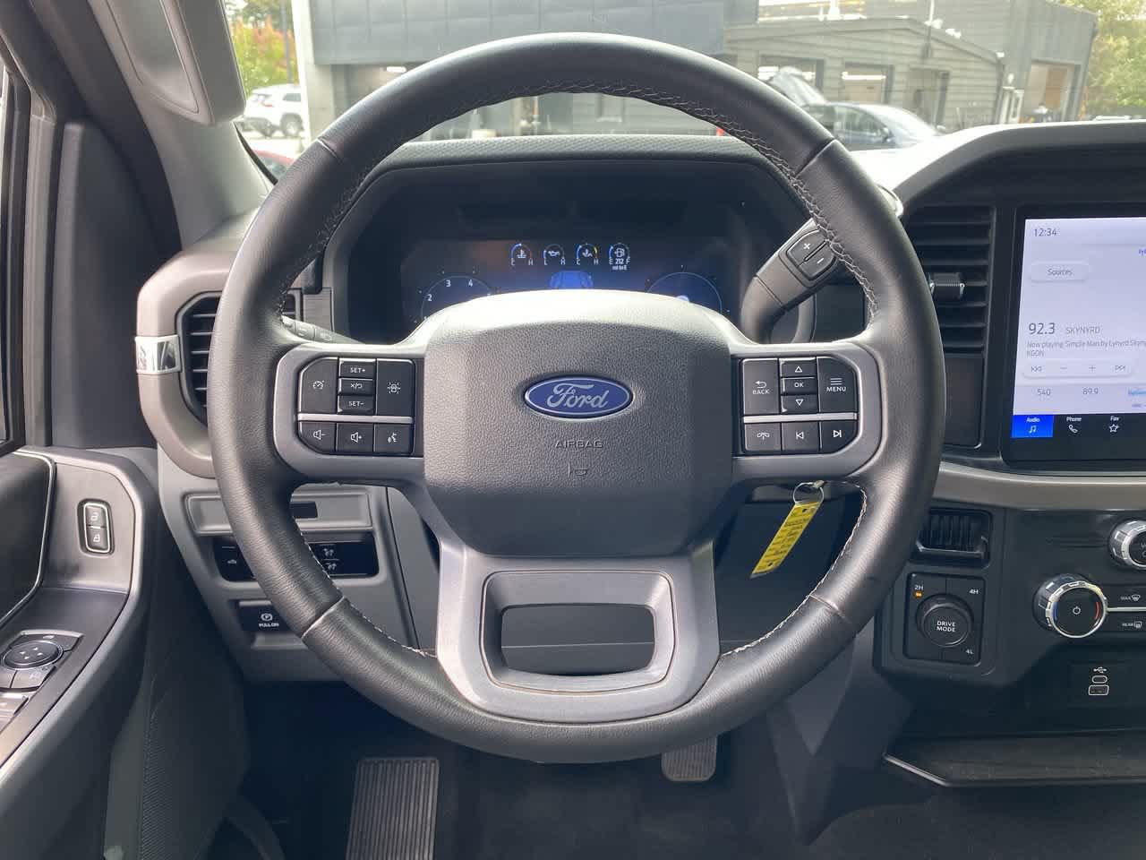 Used 2025 Ford F150 XLT AWD/4WD image 19
